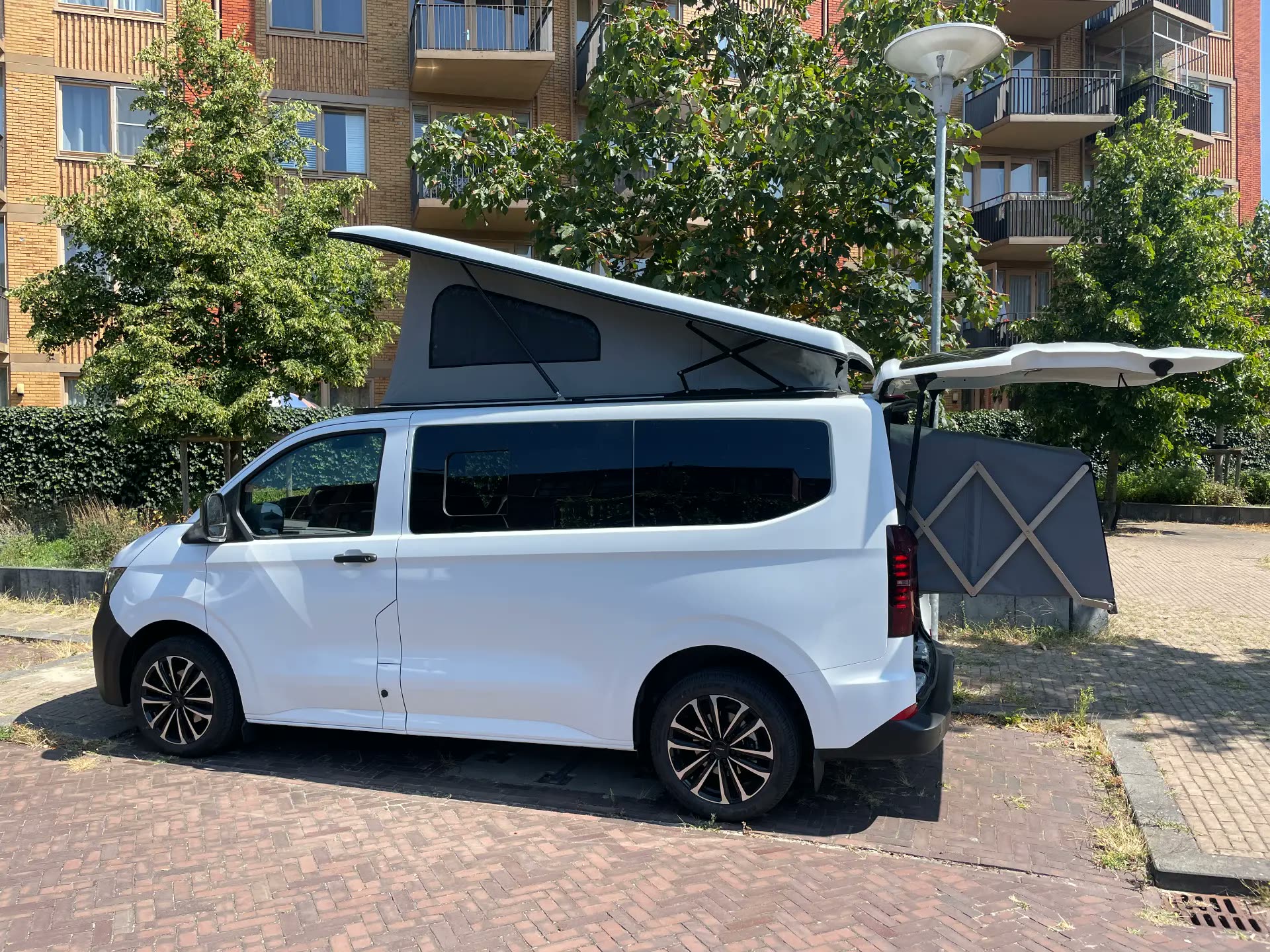 De VW T7 Camper – Modern, Veelzijdig en Uniek Ruim